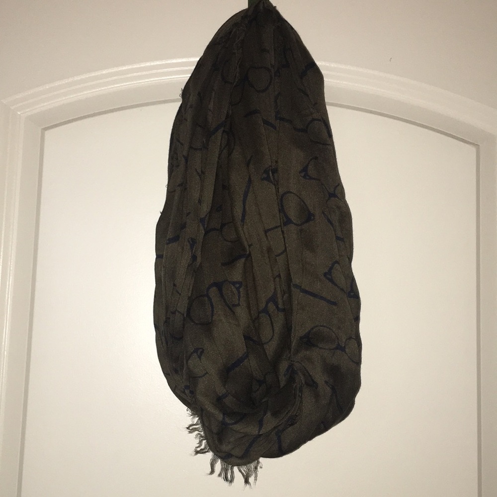 Infinity scarf